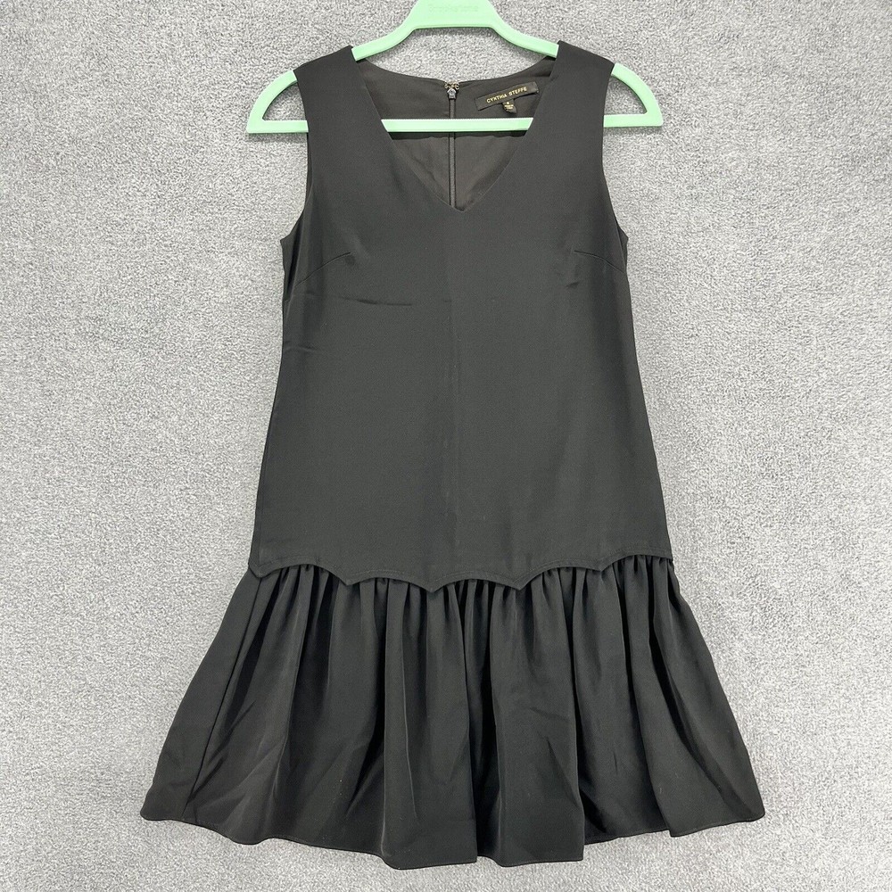 Cynthia Steffe Dress‎ Size 0 Black Sheath Ruffle Bottom Sleeveless back zipped
